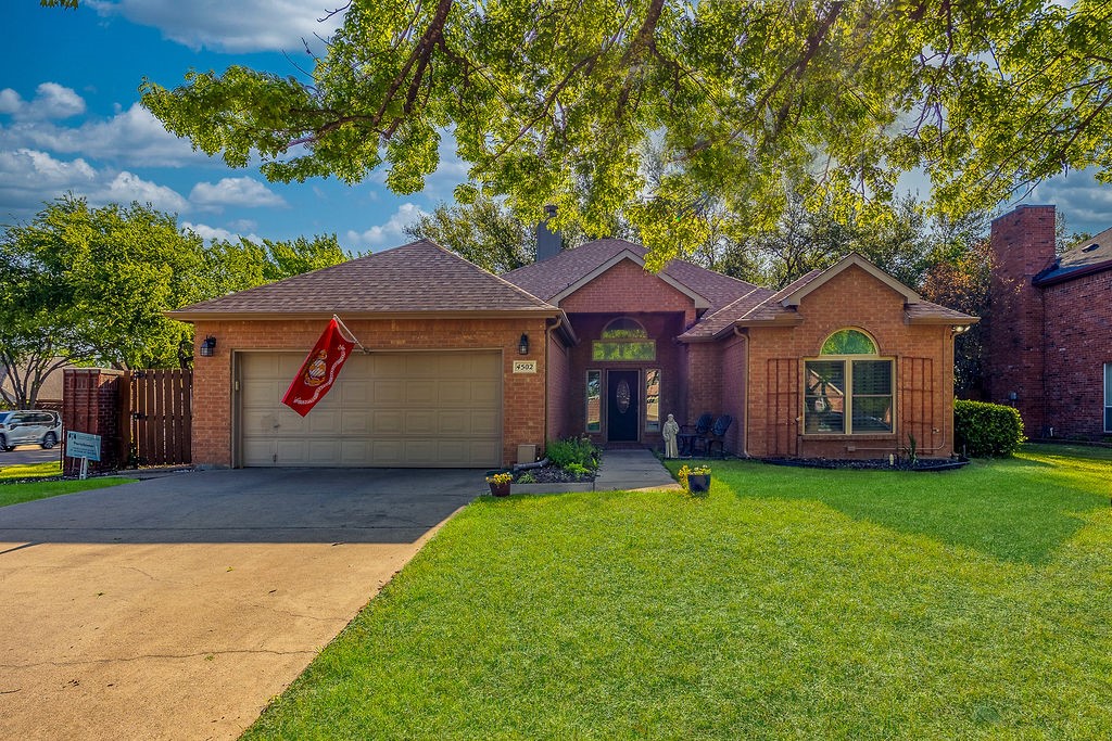 4502 Hanover Street Grand Prairie TX 75052