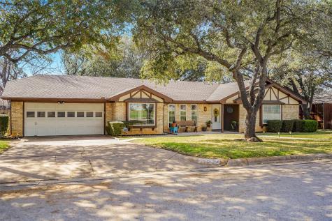 1822 E Cedar Elm Drive Arlington TX 76012