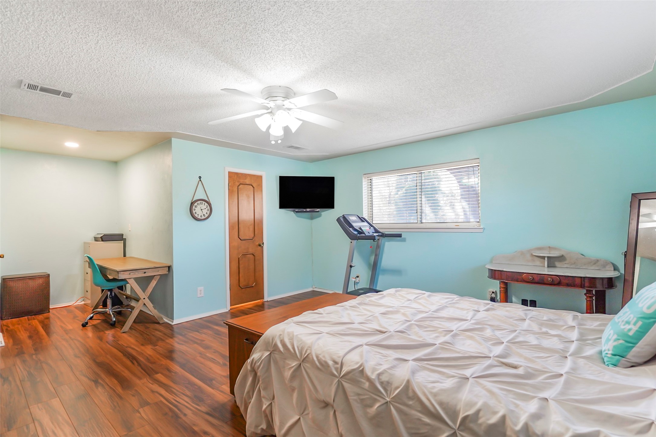 1822 E Cedar Elm Drive Arlington TX 76012