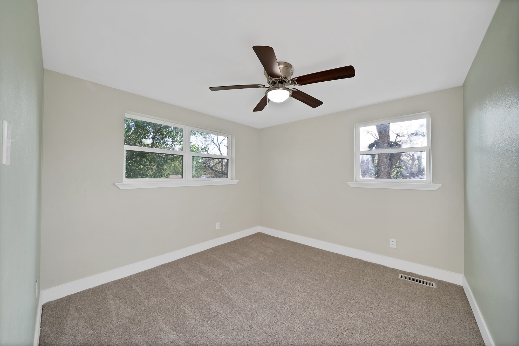 1213 Walker Drive Hurst TX 76053