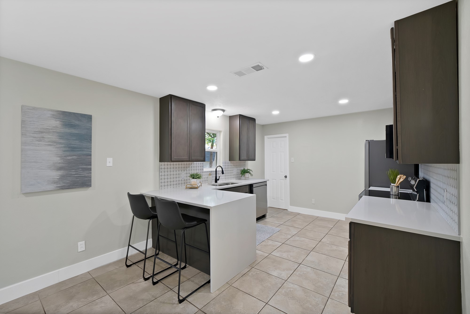 1213 Walker Drive Hurst TX 76053
