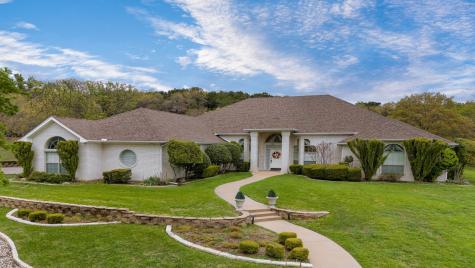 2818 White Oak Court Clifton TX 76634