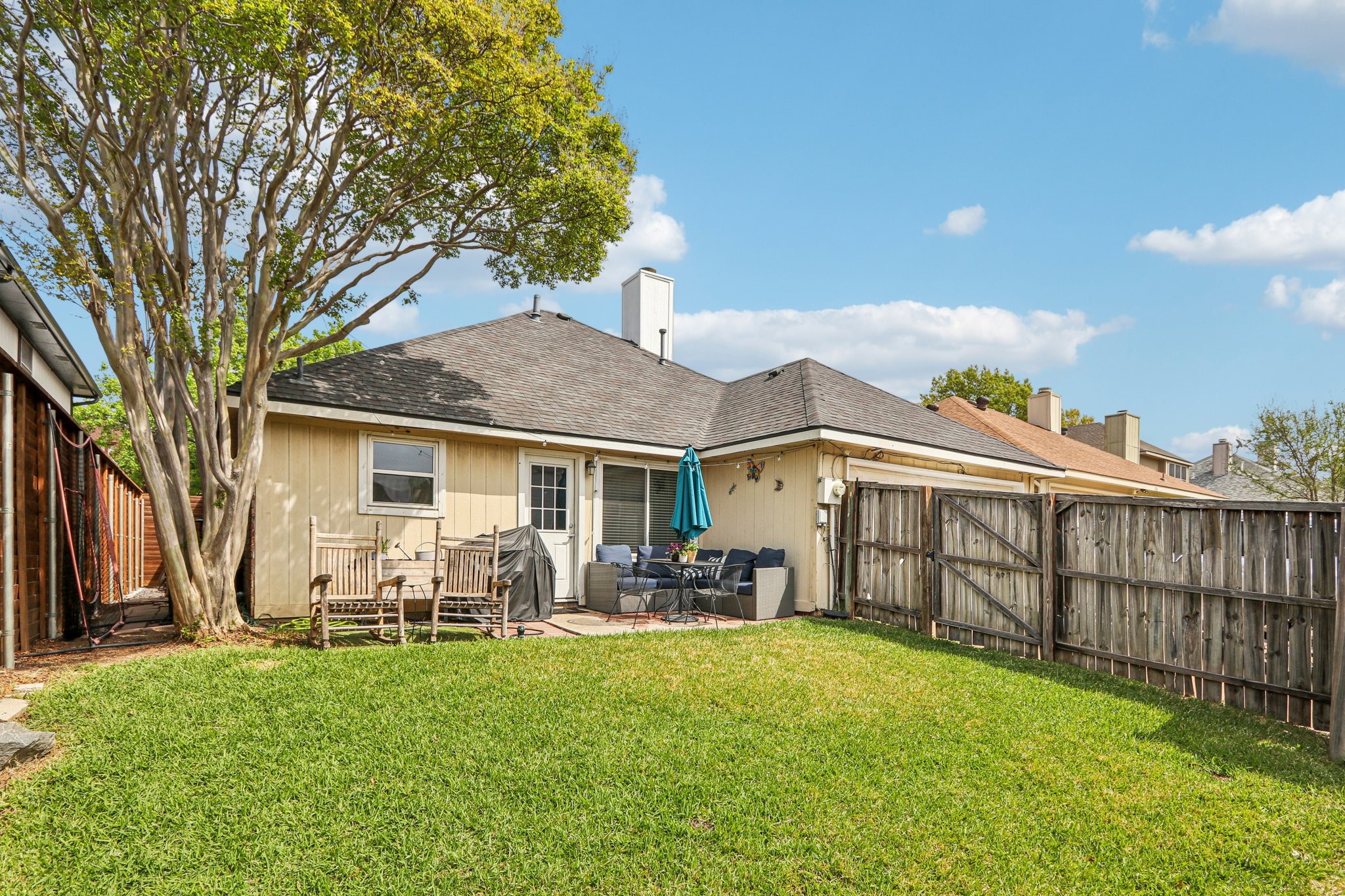 1104 Heather Lane Carrollton TX 75010
