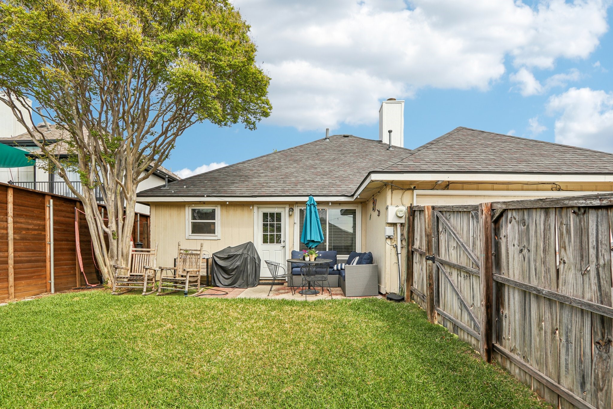 1104 Heather Lane Carrollton TX 75010