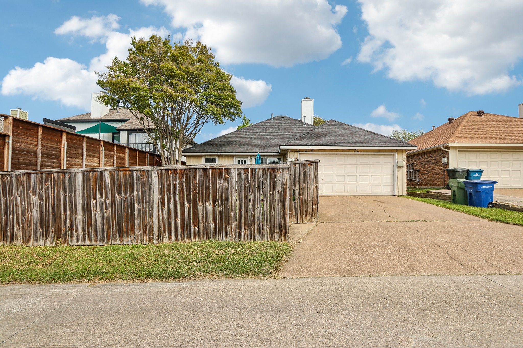 1104 Heather Lane Carrollton TX 75010