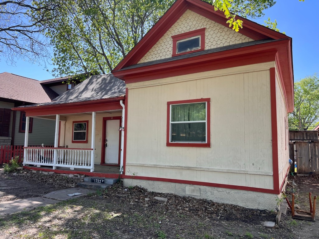 1722 5th Avenue Fort Worth TX 76110