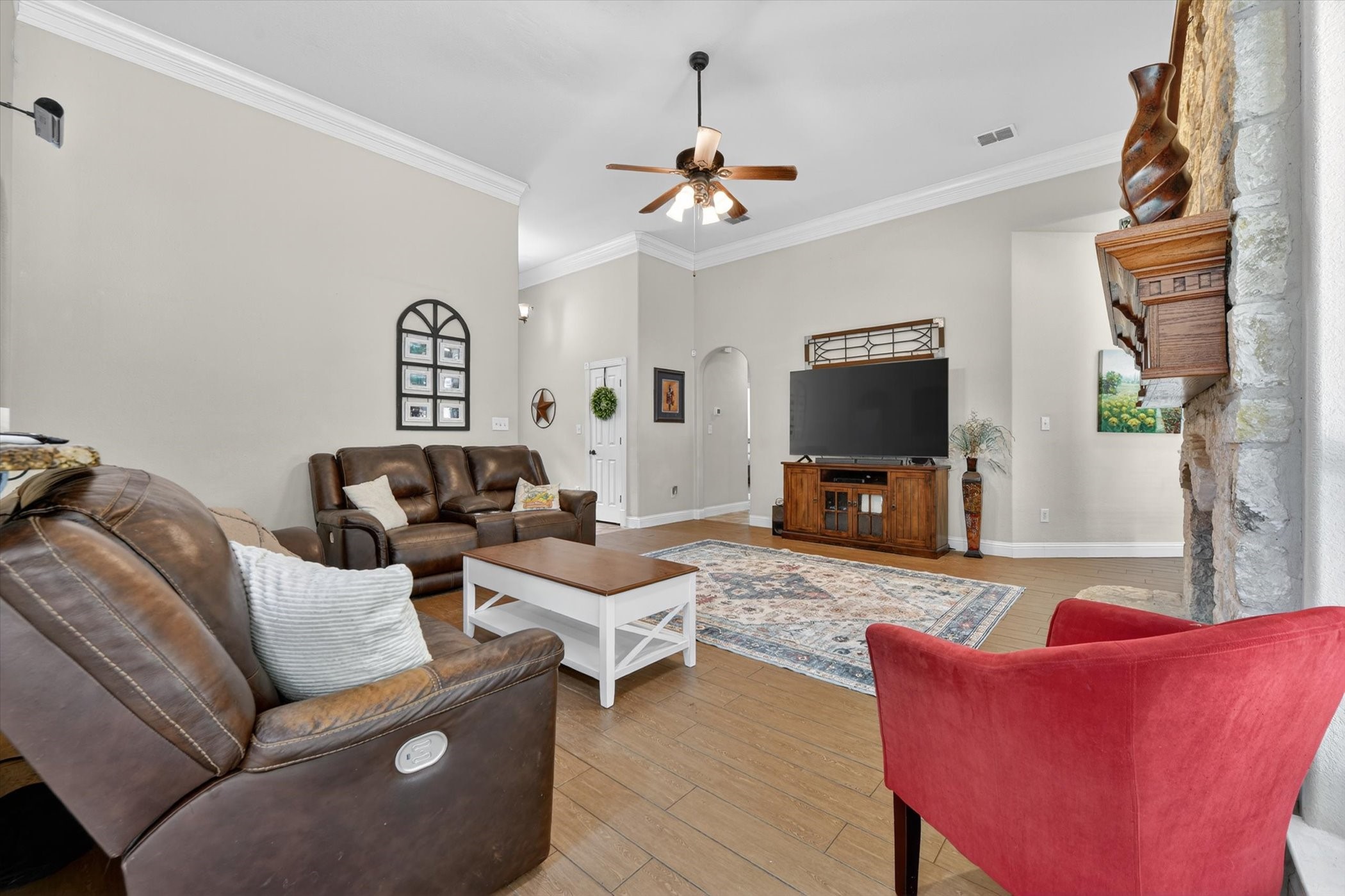141 N Natural Spring Lane Azle TX 76020