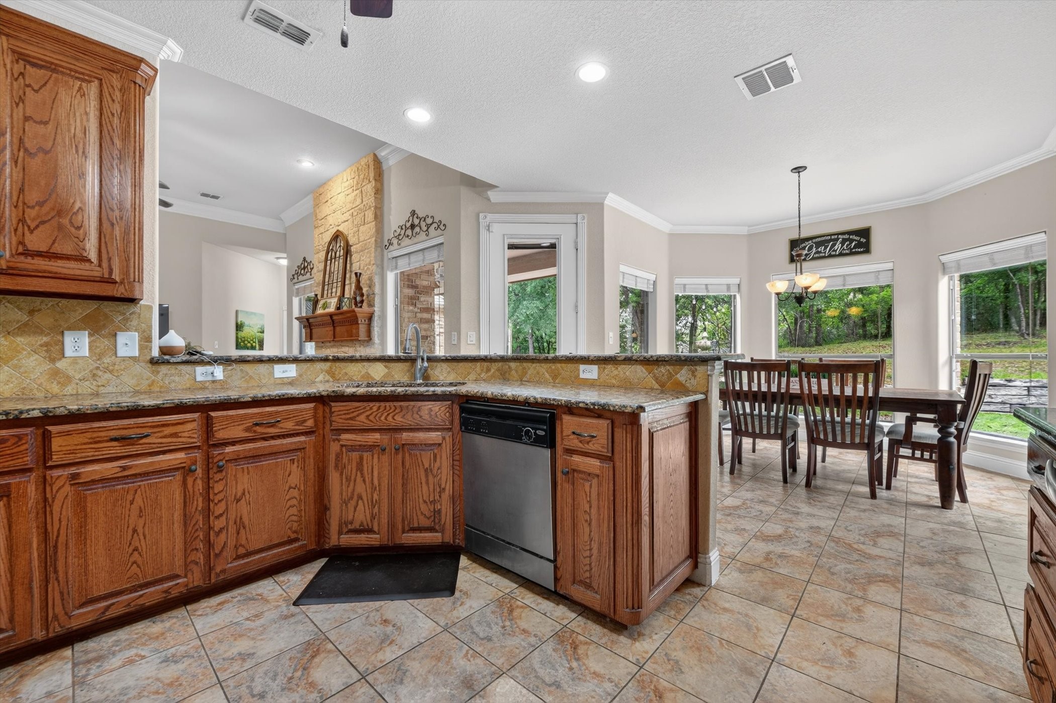 141 N Natural Spring Lane Azle TX 76020
