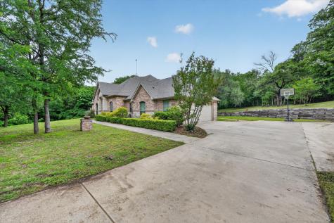 141 N Natural Spring Lane Azle TX 76020