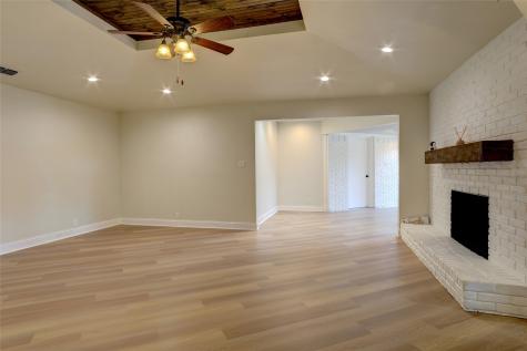 1911 University Drive Richardson TX 75081
