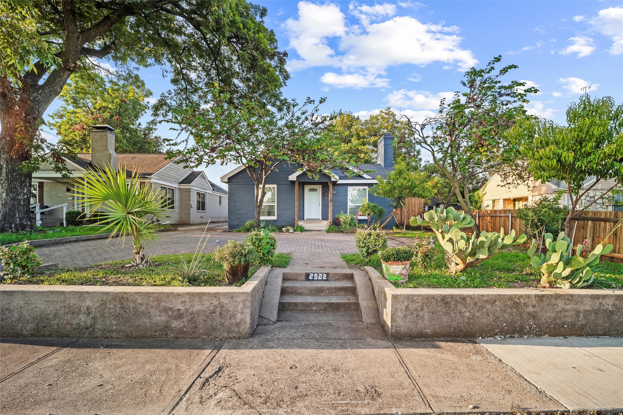 2522 W Jefferson Boulevard Dallas TX 75211