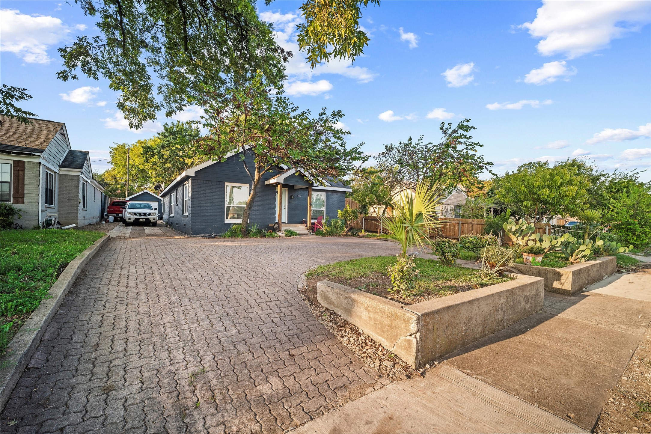 2522 W Jefferson Boulevard Dallas TX 75211