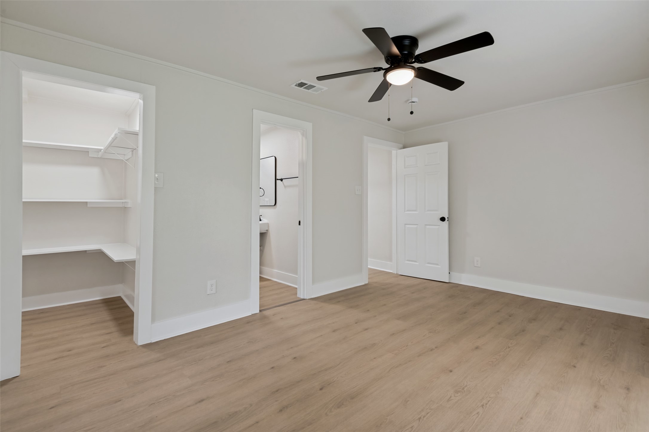 806 E Brin Street Terrell TX 75160