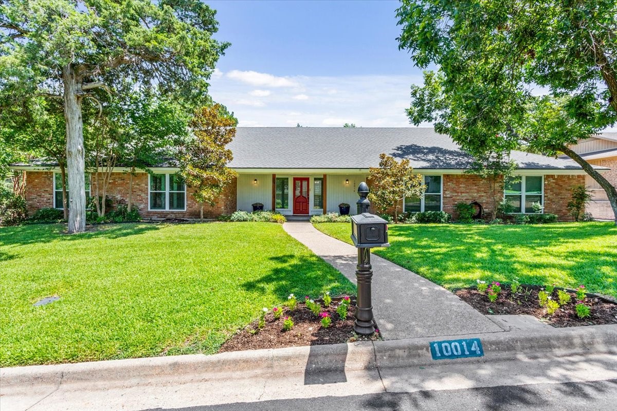 10014 Burgundy Drive Woodway TX 76712