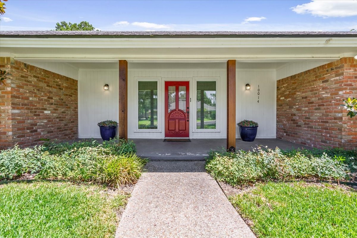 10014 Burgundy Drive Woodway TX 76712