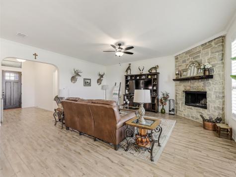 451 Tristin Lane Waxahachie TX 75167