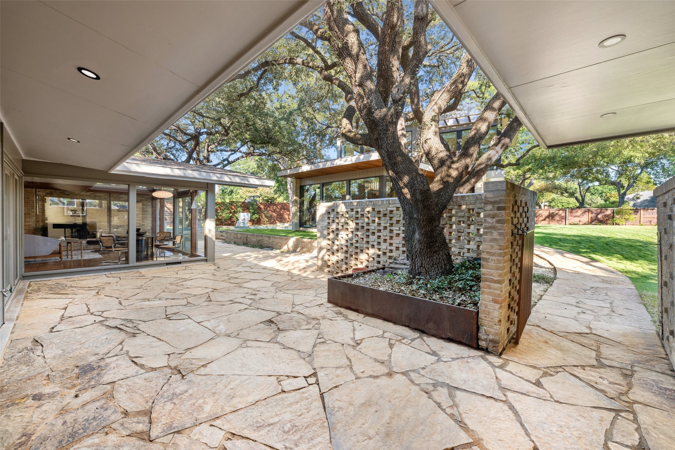 11410 Saint Michaels Drive Dallas TX 75230