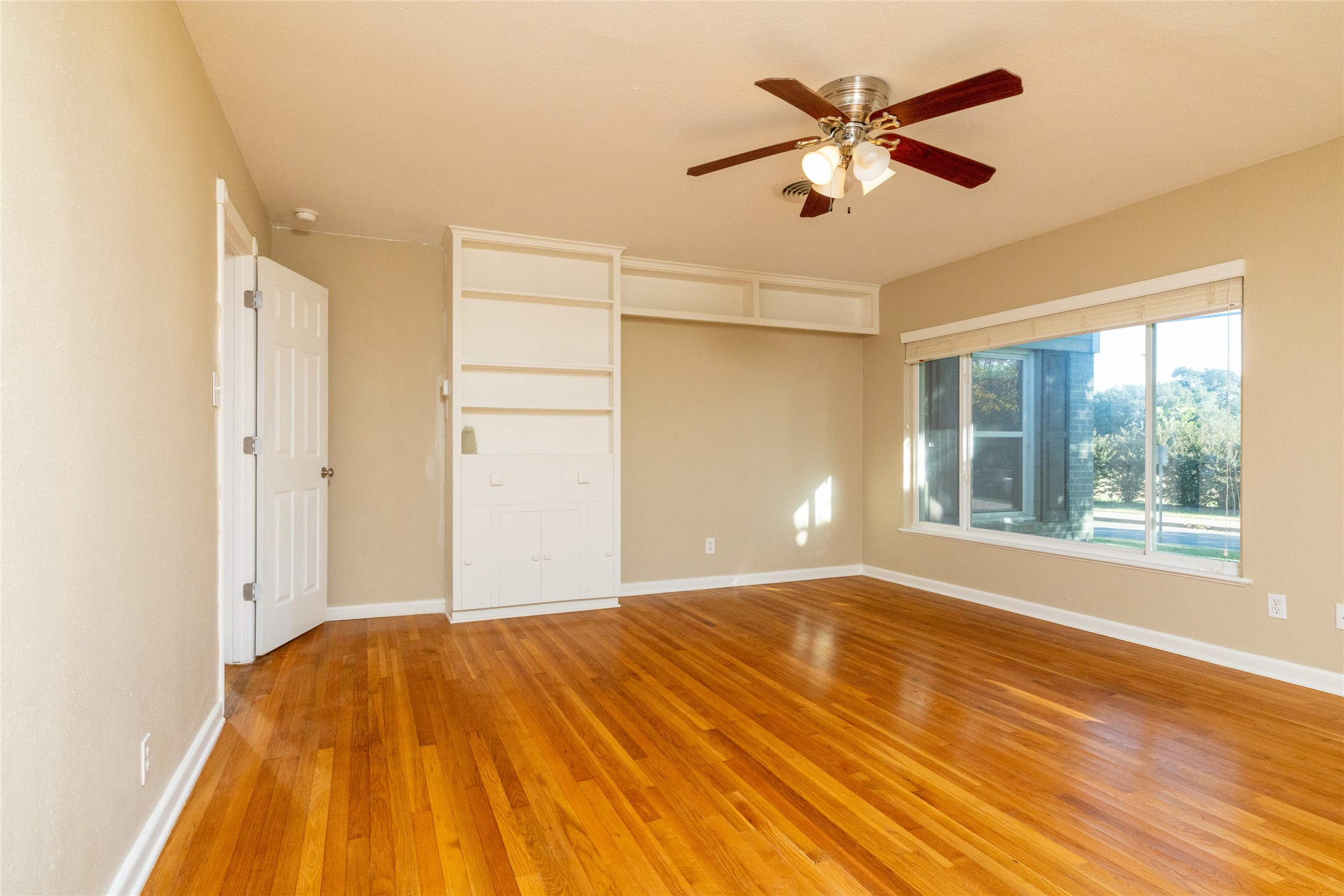 6401 Drury Lane Fort Worth TX 76116