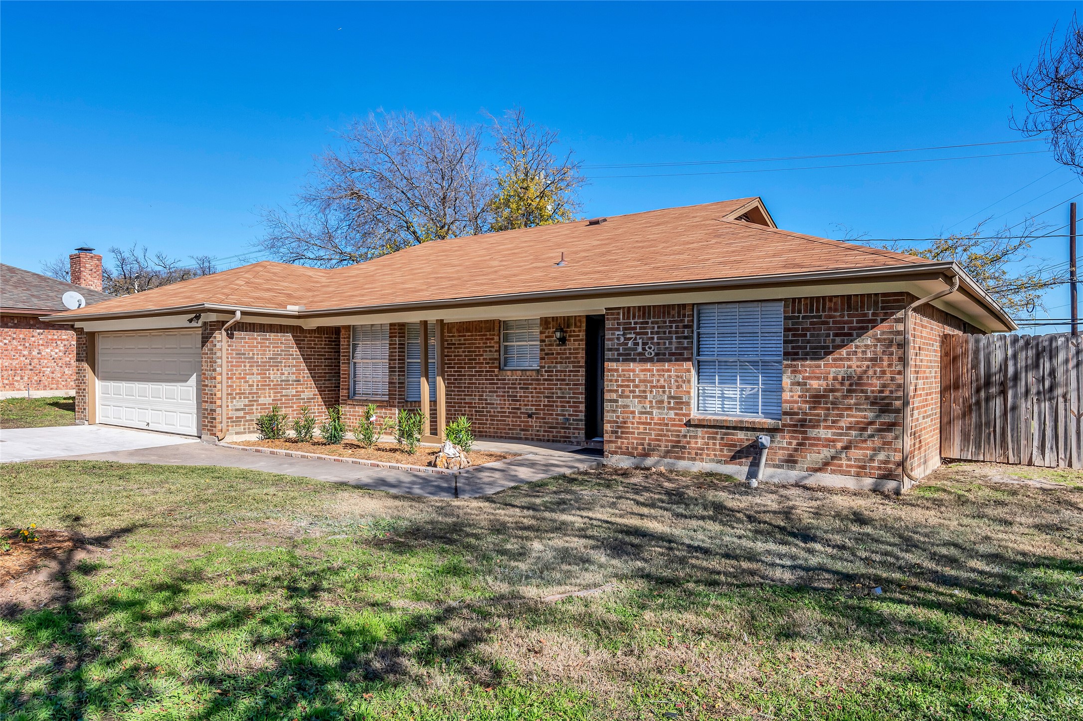 5718 Crestwood Circle E North Richland Hills TX 76180