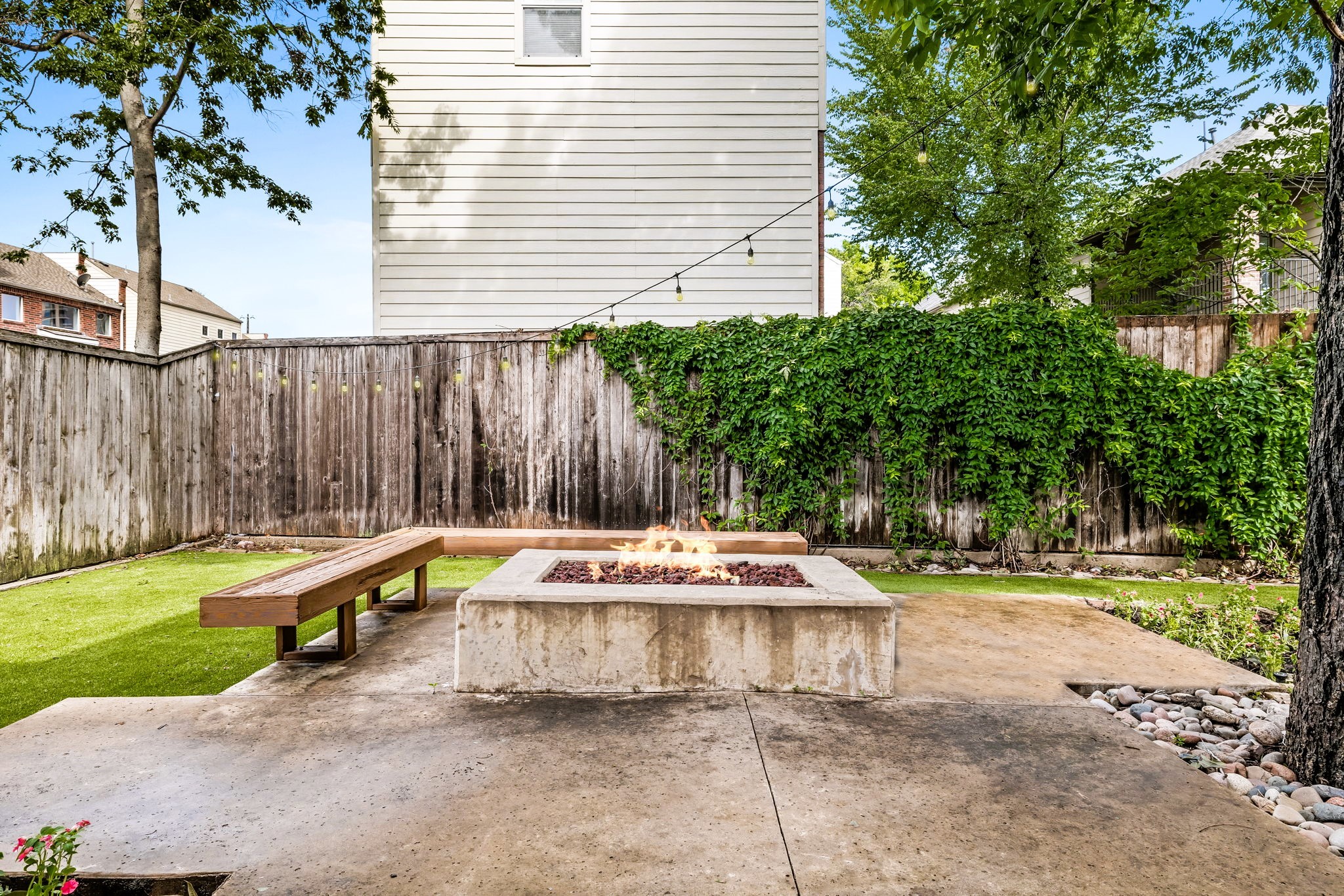 4929 Alcott Street Dallas TX 75206