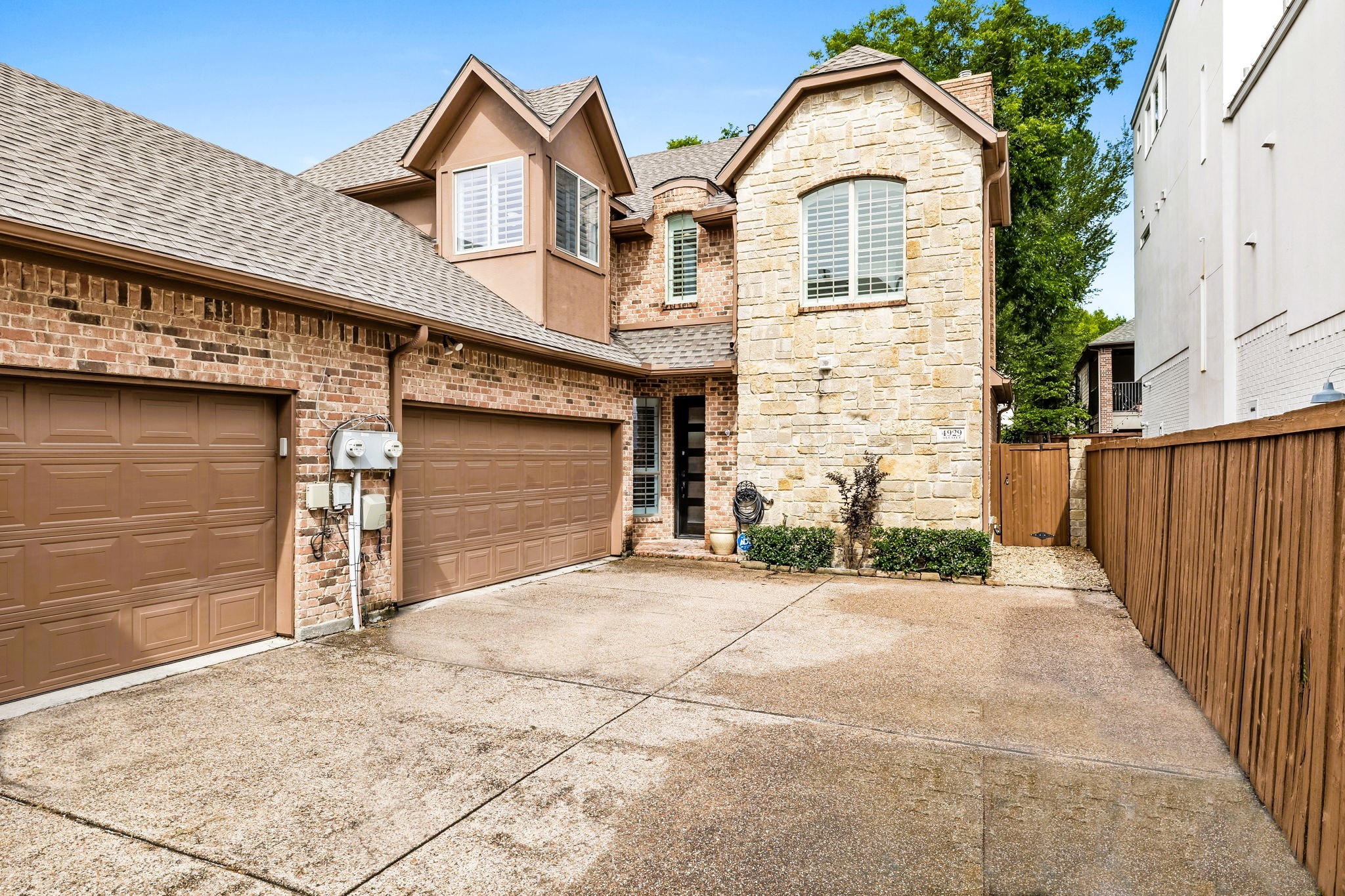 4929 Alcott Street Dallas TX 75206