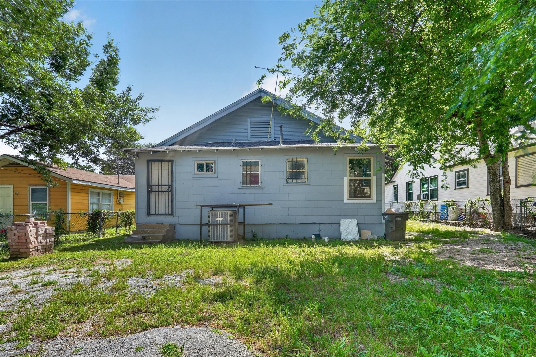 3454 Frazier Avenue Fort Worth TX 76110