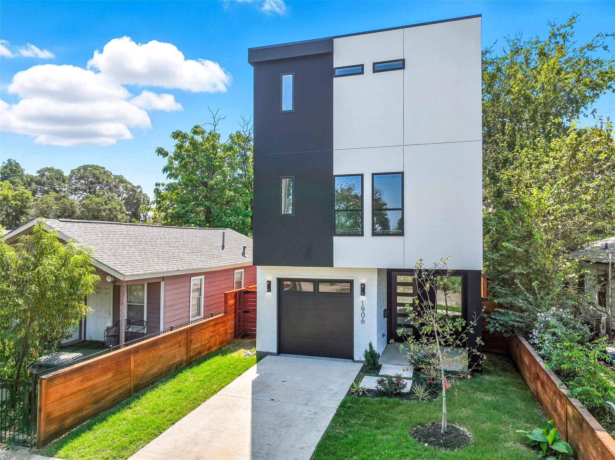 1906 Leath Street Dallas TX 75212