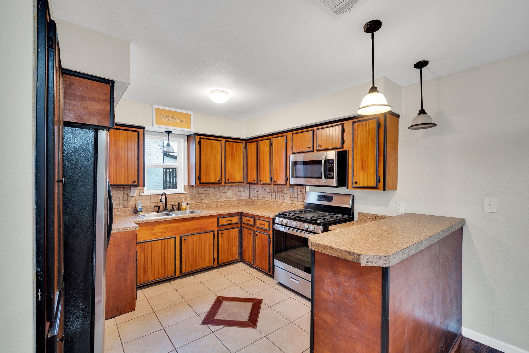 205 W Latimer Street Ennis TX 75119