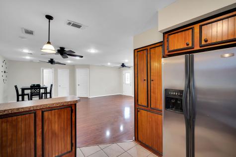 205 W Latimer Street Ennis TX 75119