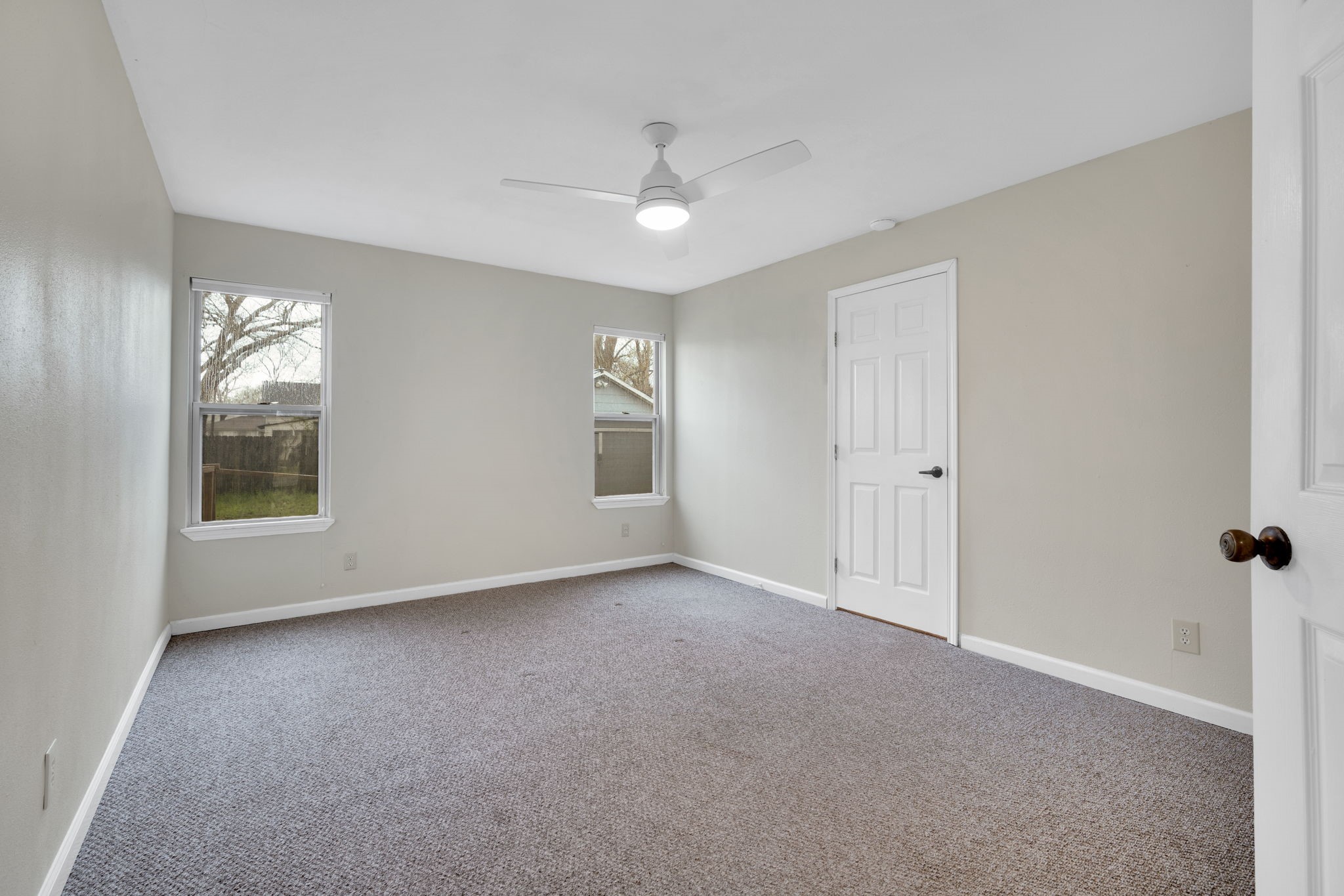 205 W Latimer Street Ennis TX 75119