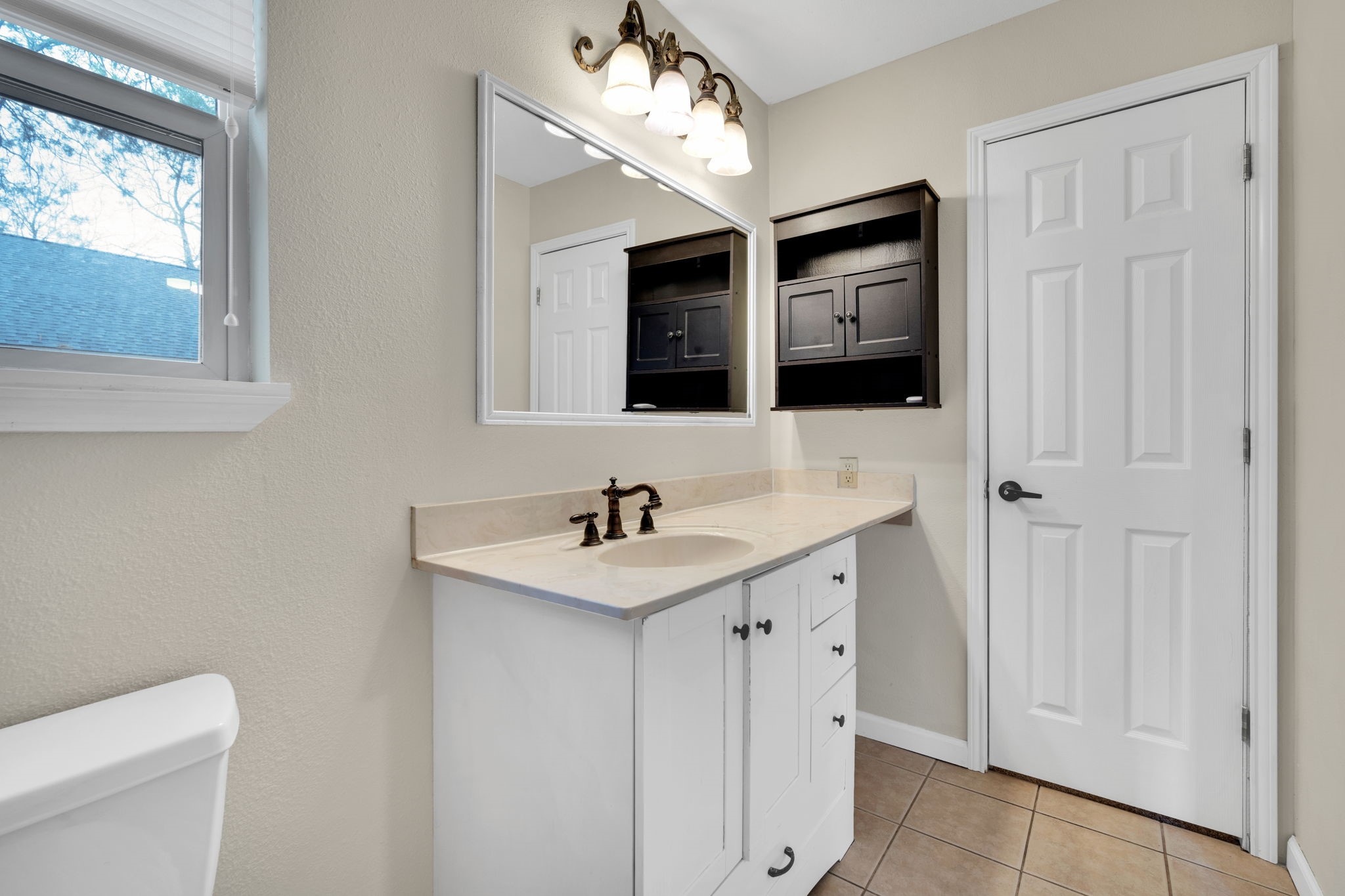 205 W Latimer Street Ennis TX 75119