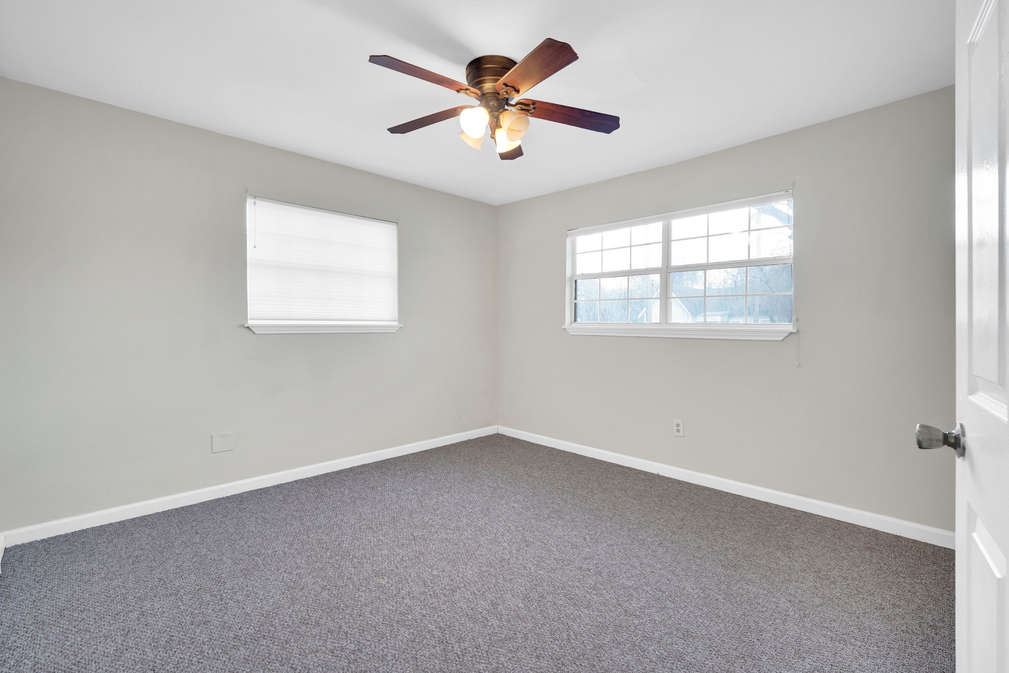 205 W Latimer Street Ennis TX 75119