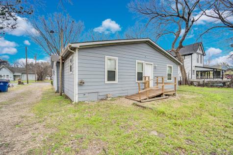 205 W Latimer Street Ennis TX 75119