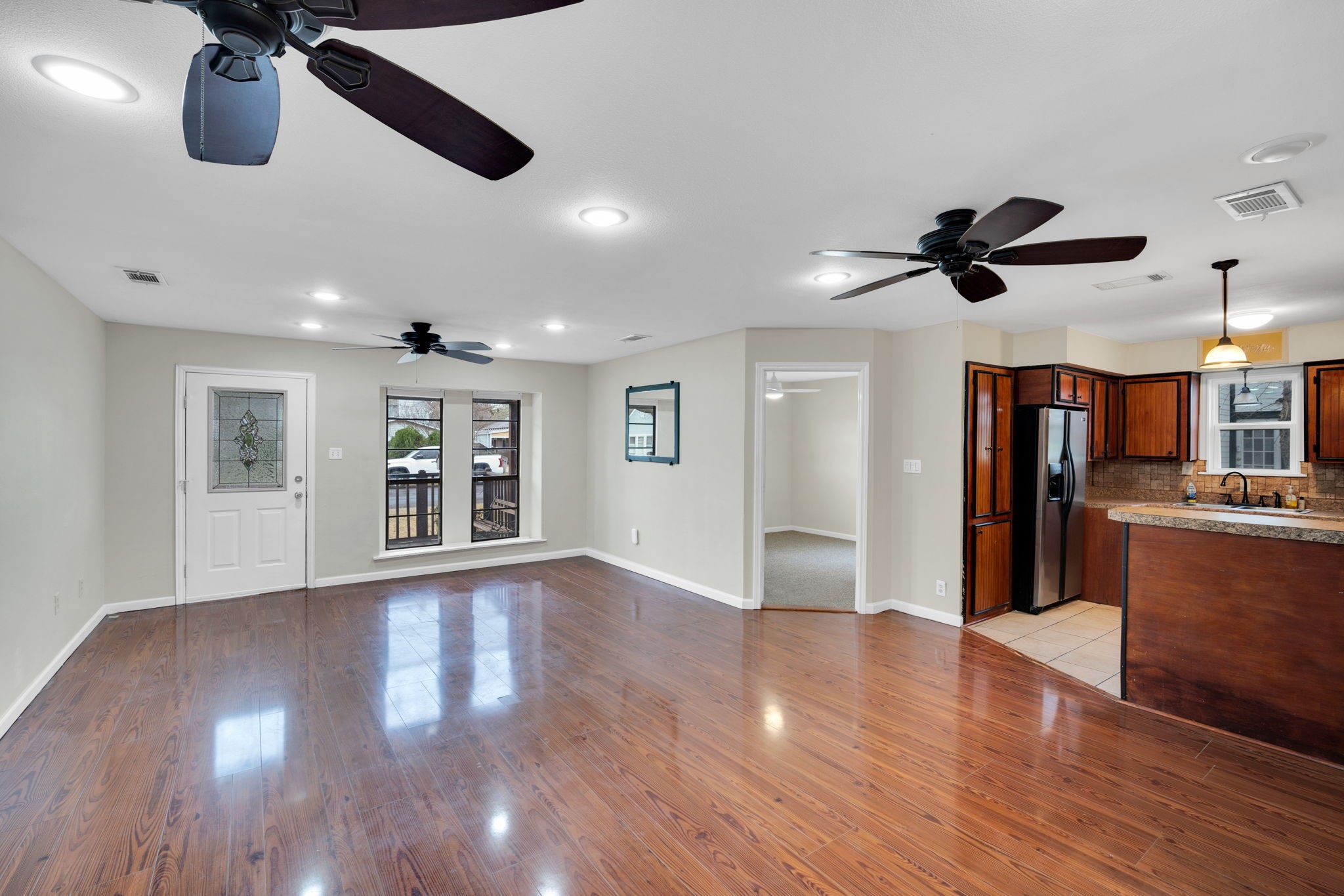 205 W Latimer Street Ennis TX 75119