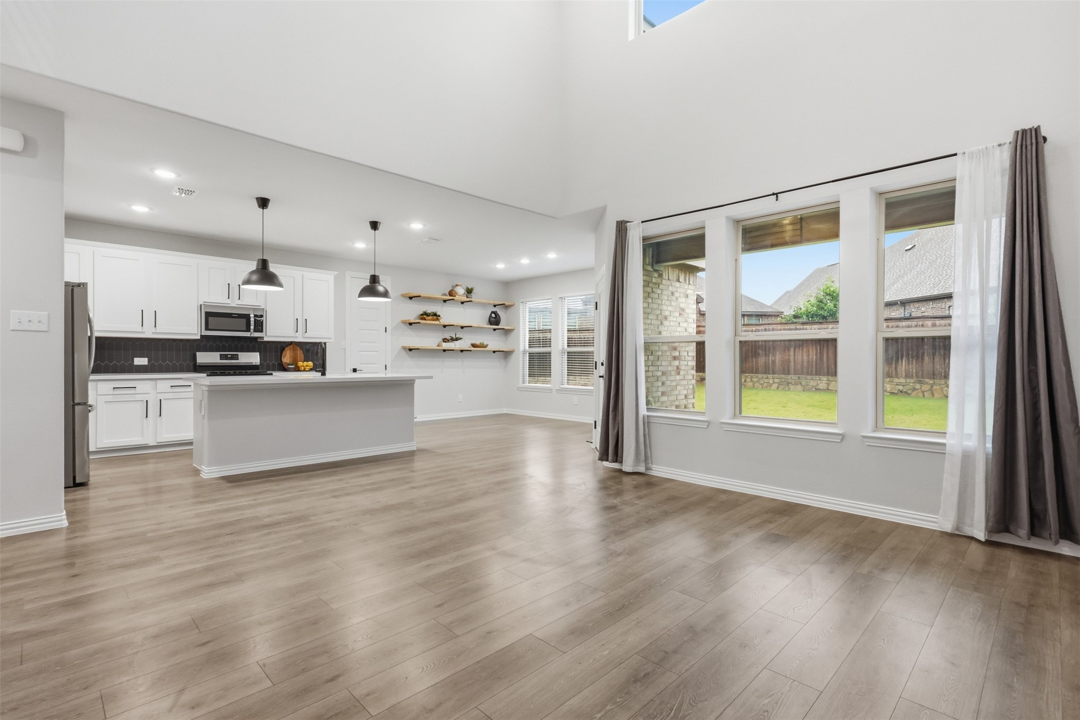 1549 Eleanor Drive Fort Worth TX 76052
