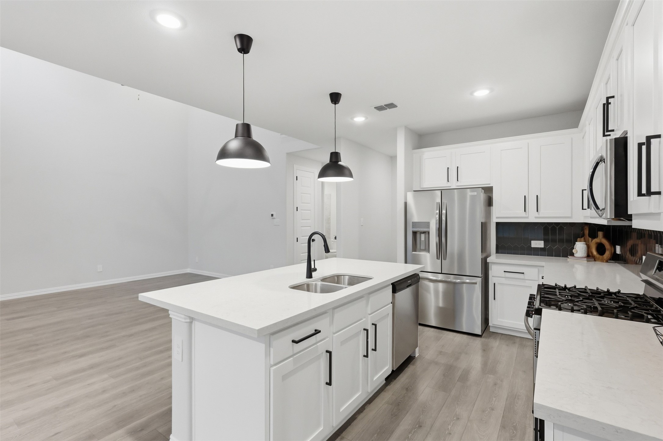 1549 Eleanor Drive Fort Worth TX 76052
