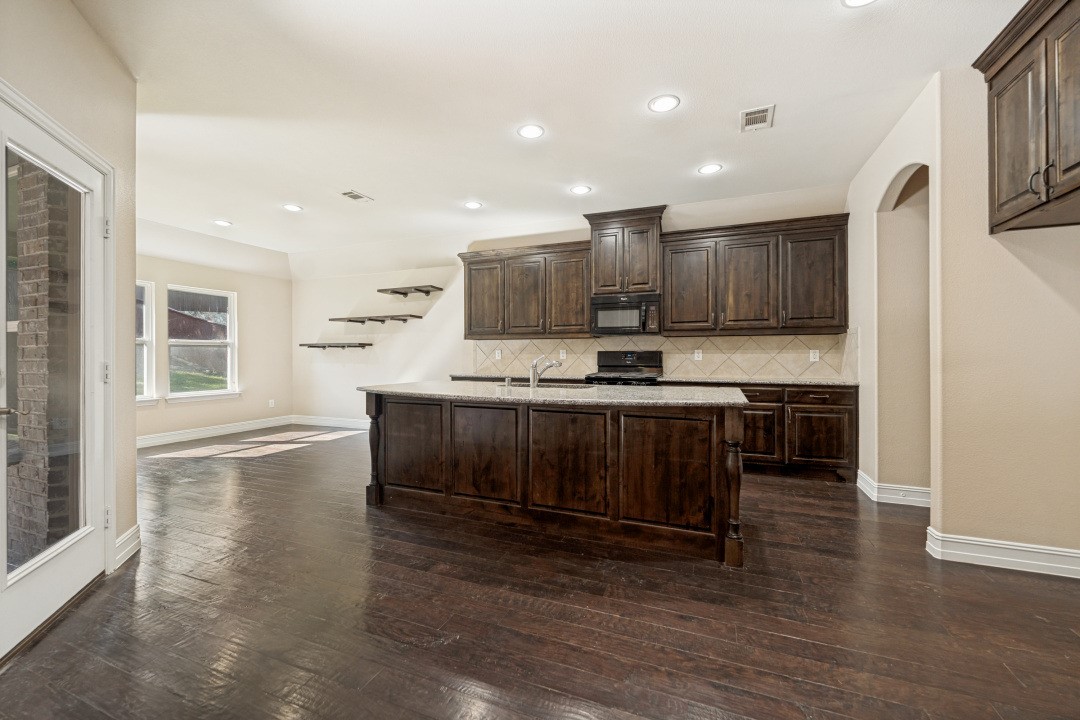 504 Peterhouse Drive Mckinney TX 75071