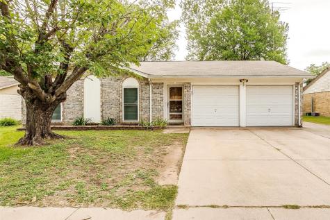 216 N Heights Drive Crowley TX 76036