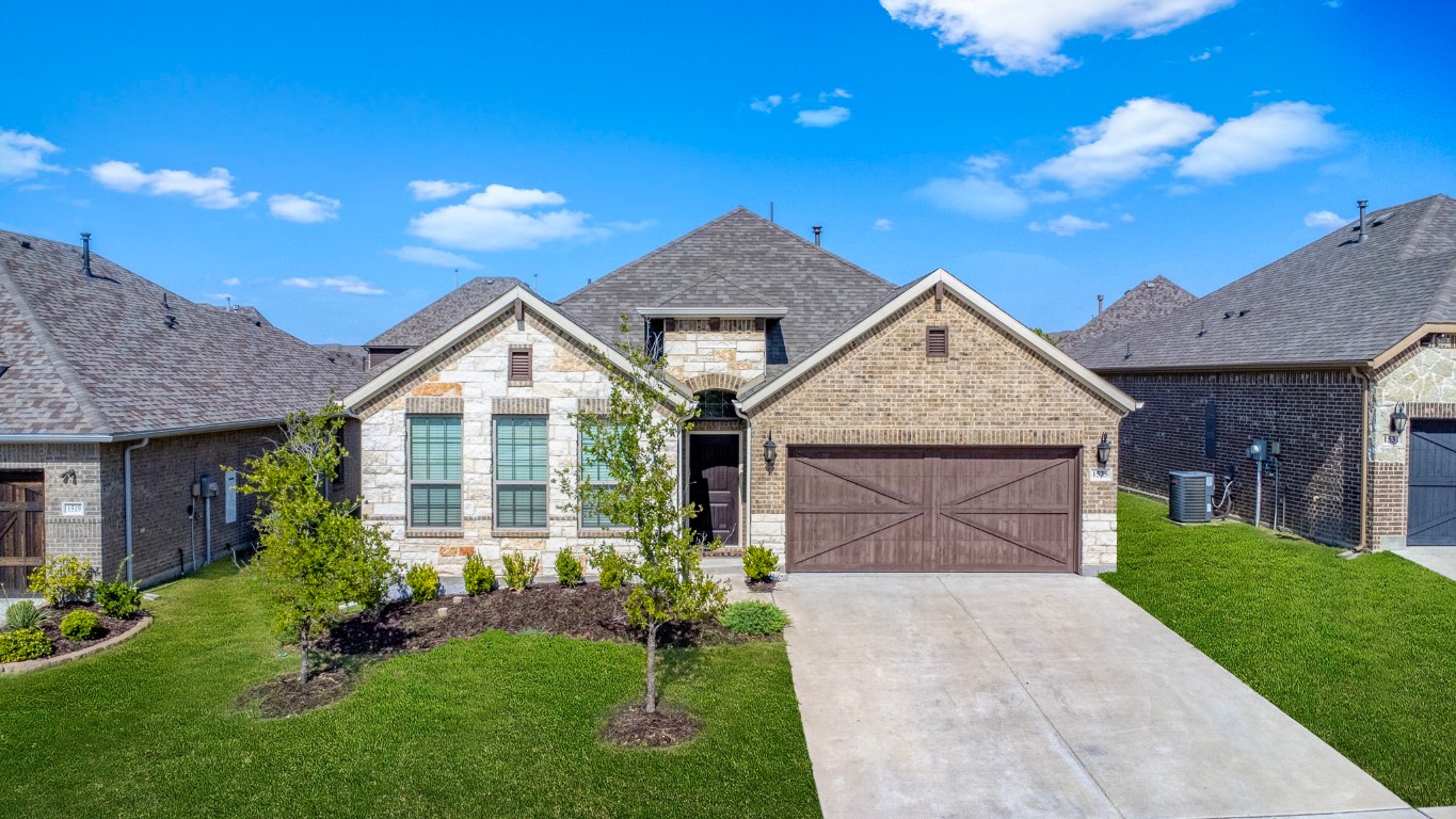 1525 Gallant Fox Drive Rockwall TX 75032