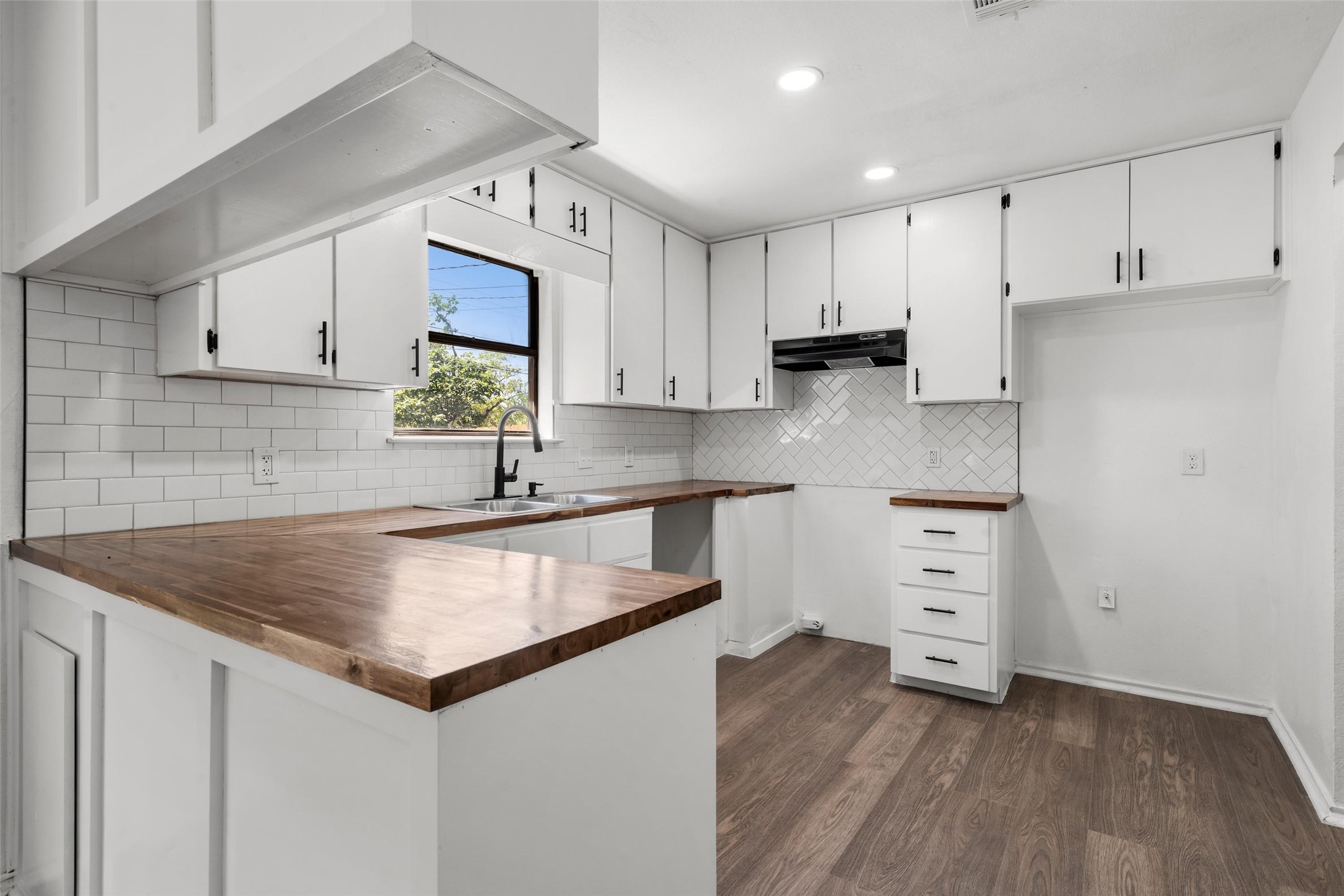 1000 La Porte Drive Waco TX 76710