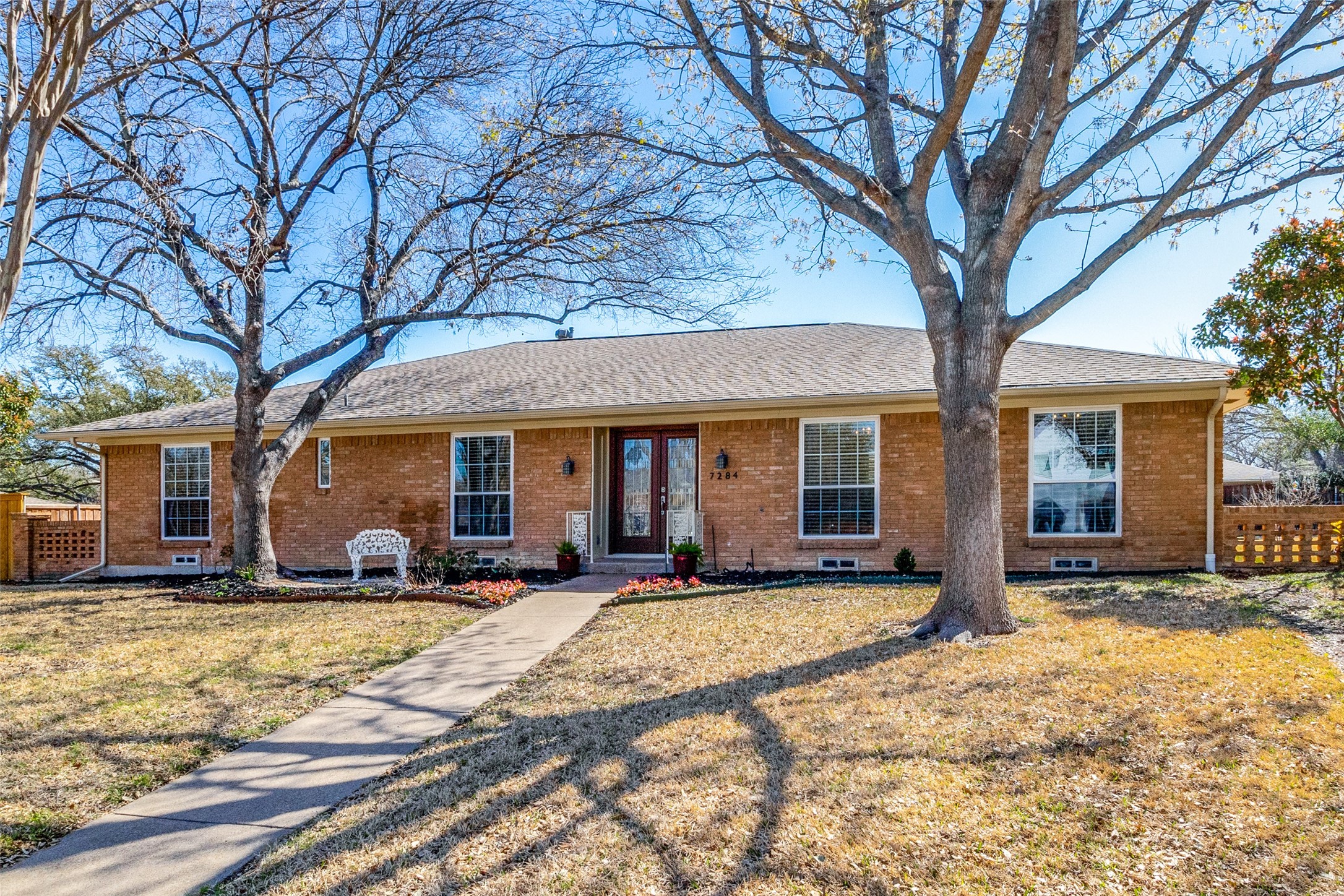 7284 Tangleglen Place Dallas TX 75248