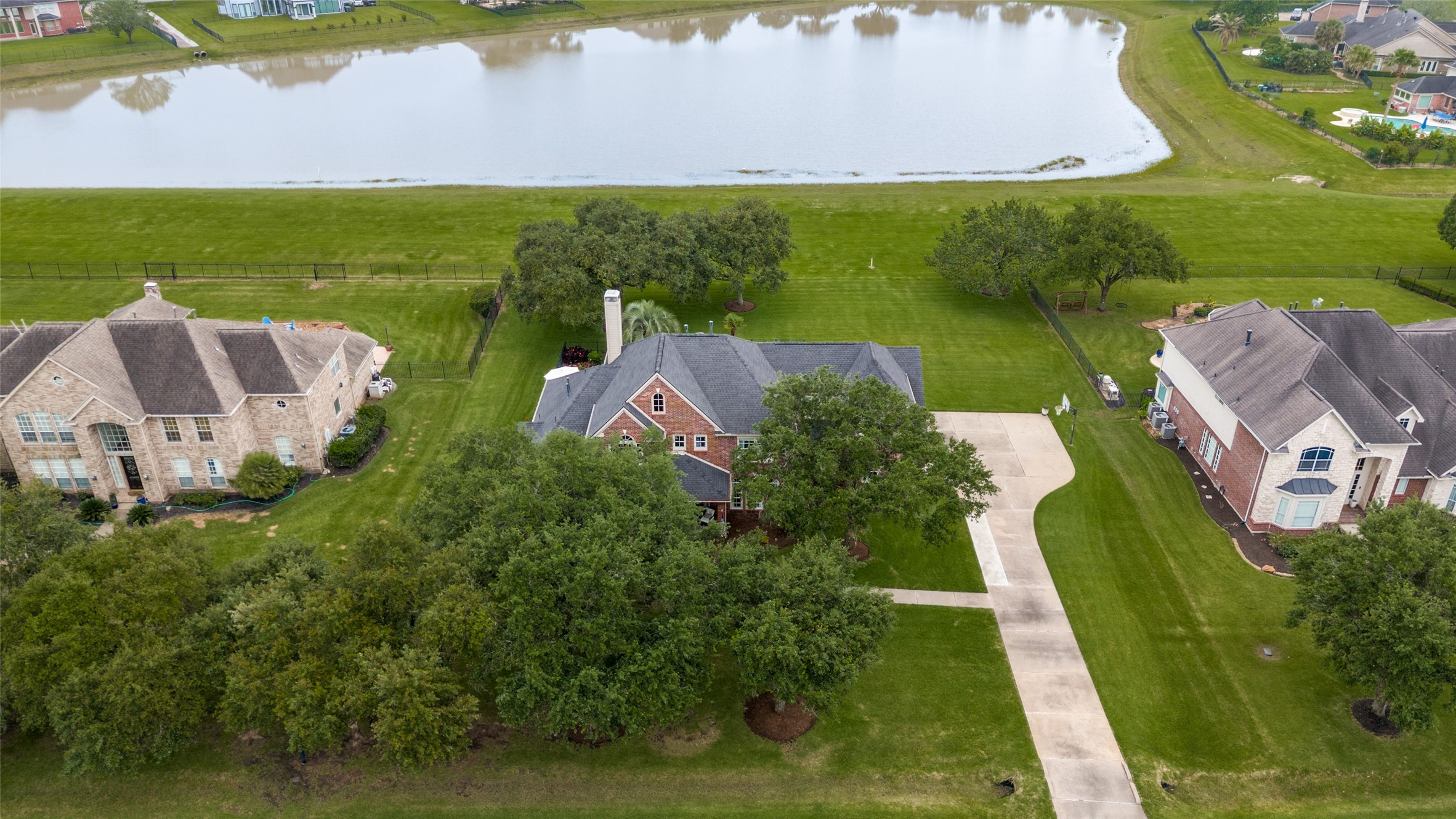 511 Royal Lakes Boulevard Richmond TX 77469