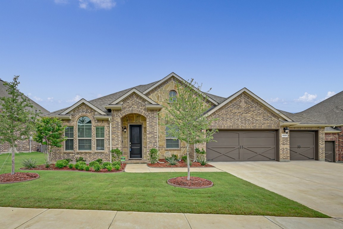1325 Cecilia Court Arlington TX 76002