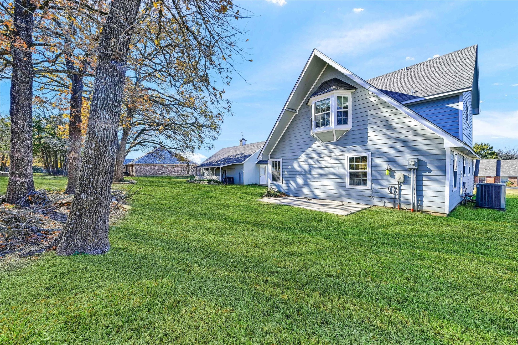 123 Pontiac Drive Lake Kiowa TX 76240