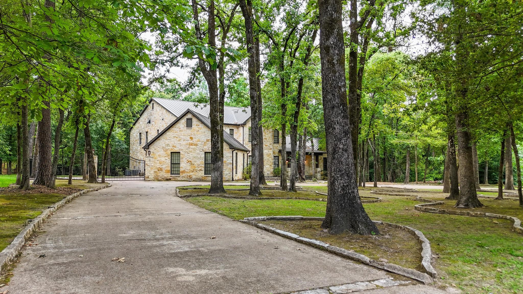 3025 Stonegate Boulevard Tyler TX 75703