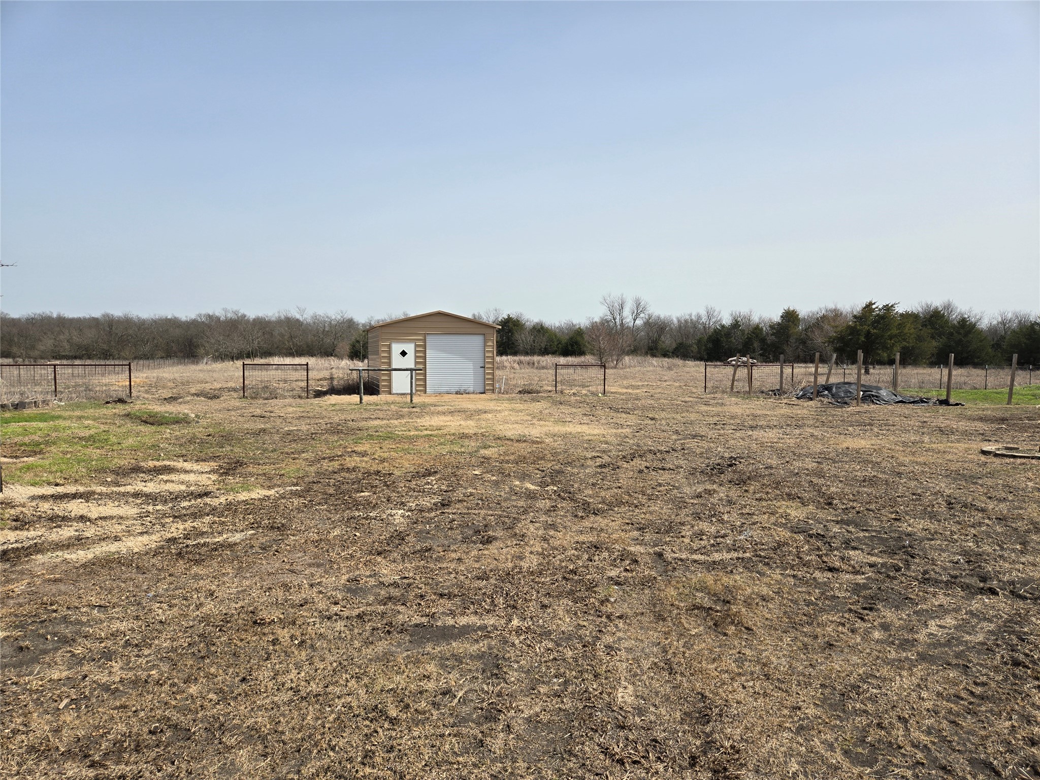 1001 N Atkins Drive Celeste TX 75423