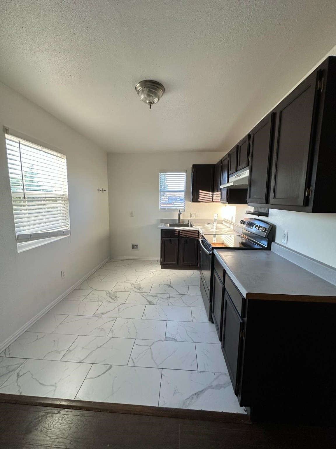 1001 N Atkins Drive Celeste TX 75423