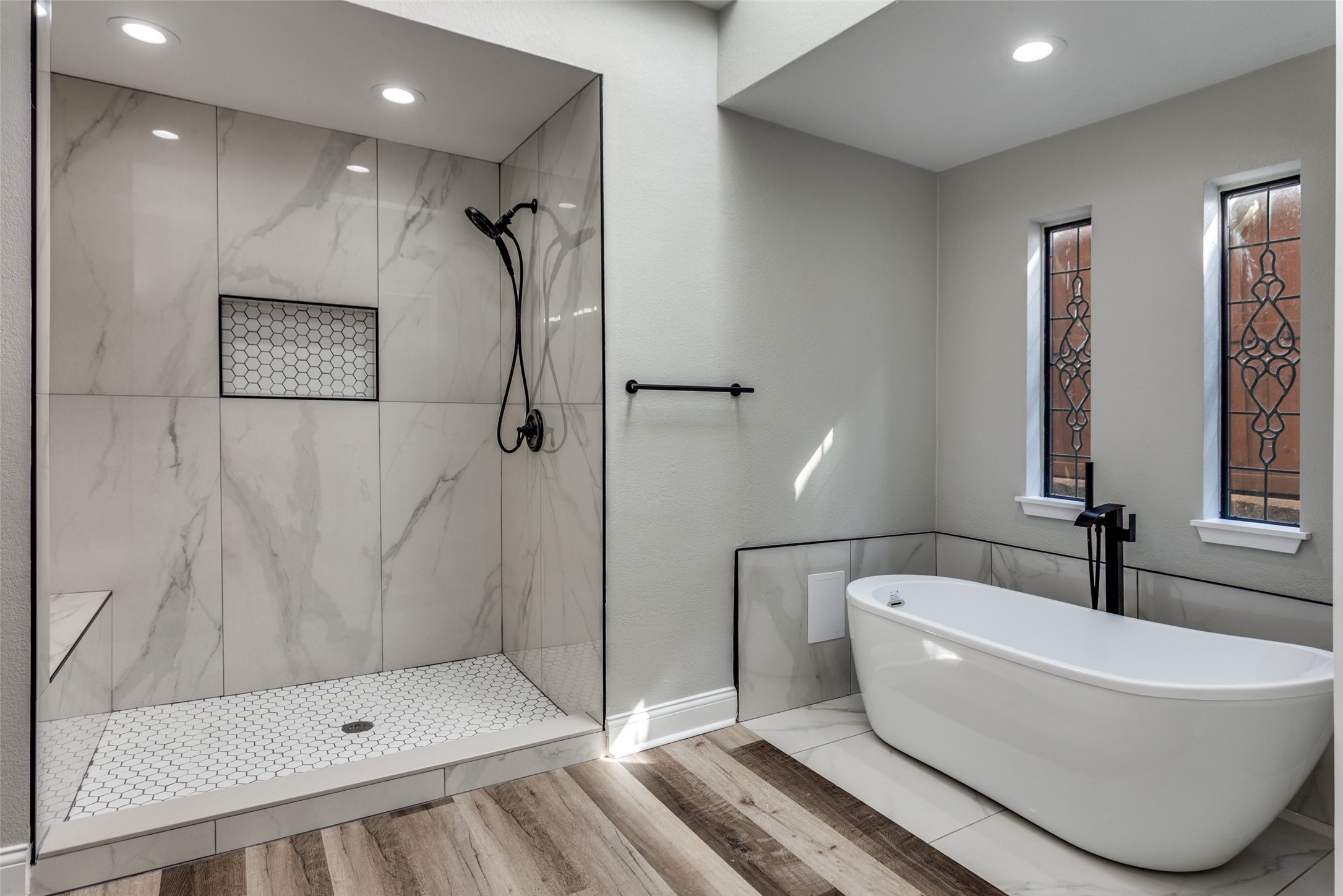 2103 Bay Club Drive Arlington TX 76013