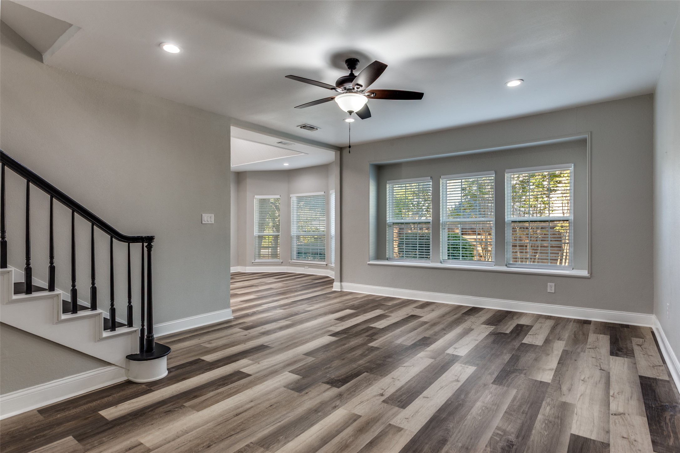 2103 Bay Club Drive Arlington TX 76013