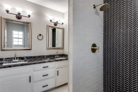 2103 Bay Club Drive Arlington TX 76013